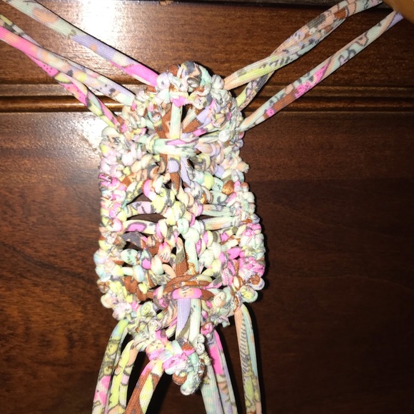 Victoria’s Secret Bikini Top - Picture 4 of 4